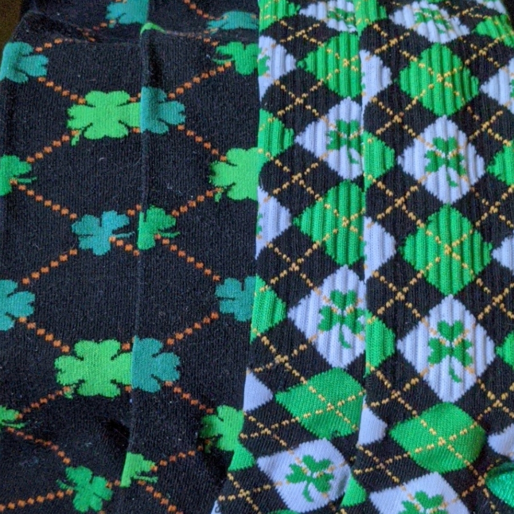 2 pairs of Shamrock Print Argyle Knee High Socks